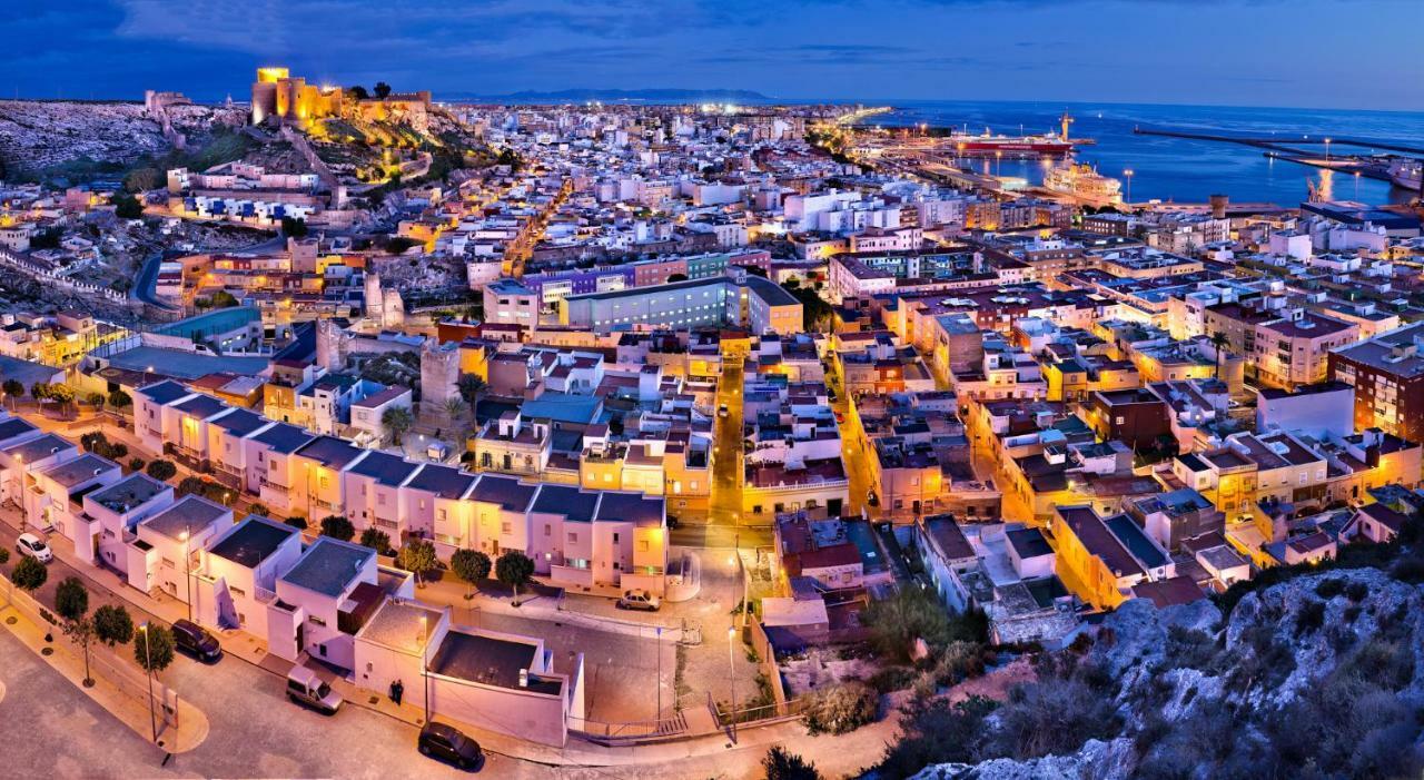 Apartamento 90 M2 En La Mejor Zona De Roquetas Roquetas de Mar Exterior foto